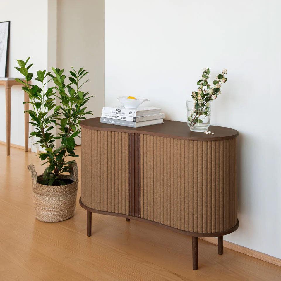 Komoda AUDACIOUS karmelowy z ciemnym dębem UMAGE Eye on Design