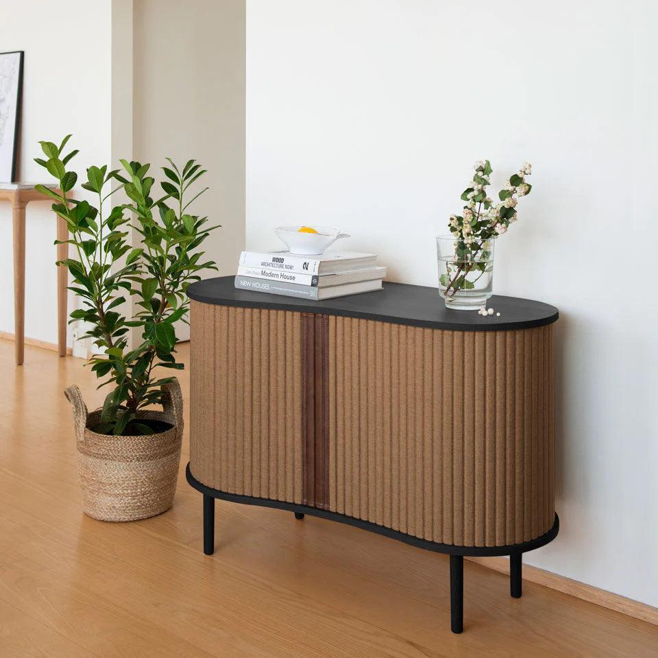 Komoda AUDACIOUS karmelowy z czarnym dębem UMAGE Eye on Design