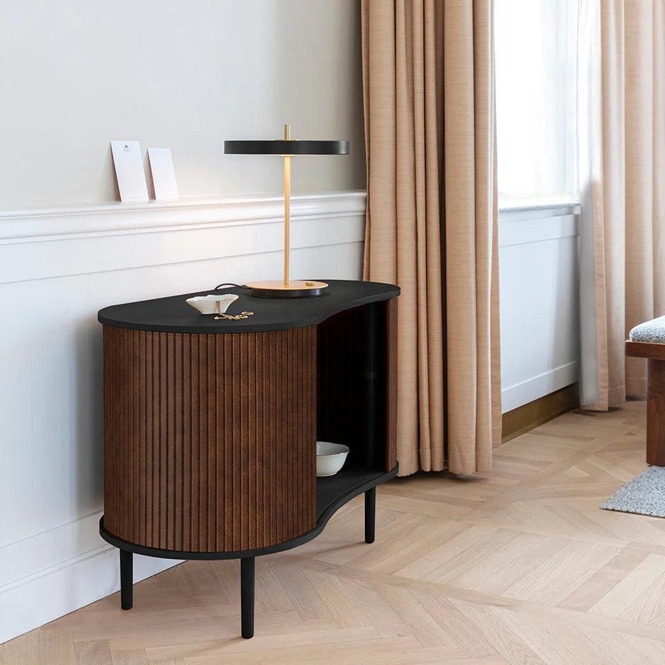 Komoda AUDACIOUS orzechowy z czarnym dębem UMAGE Eye on Design