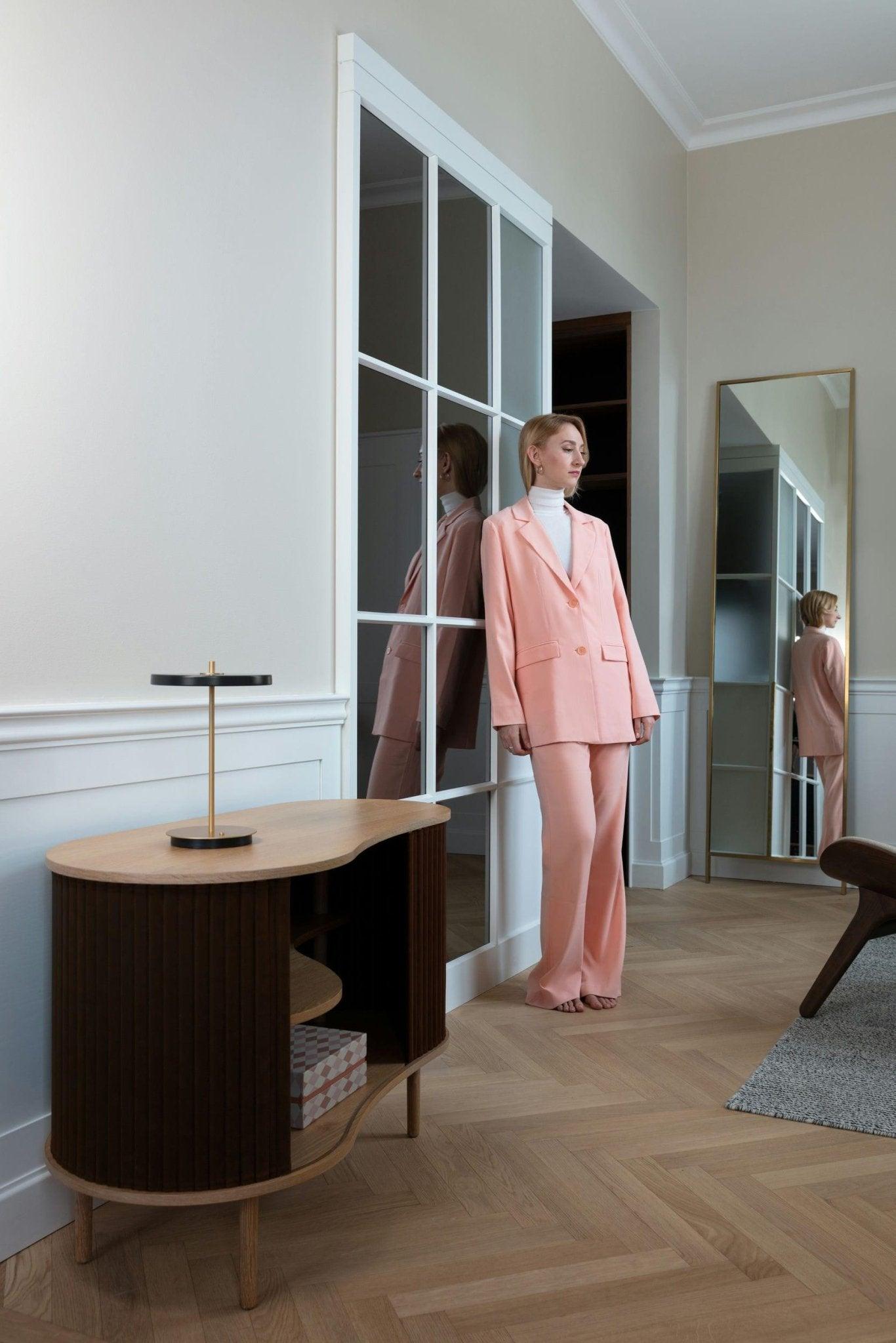 Komoda AUDACIOUS orzechowy z dębem UMAGE Eye on Design