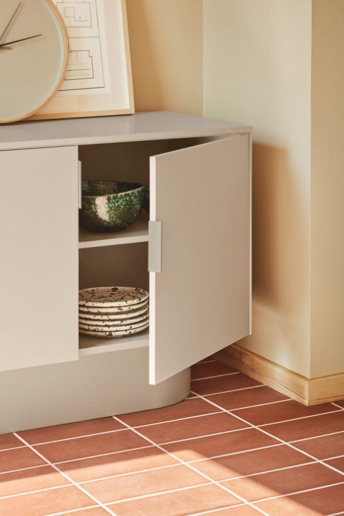 Komoda TOTEM beżowy Teulat Eye on Design