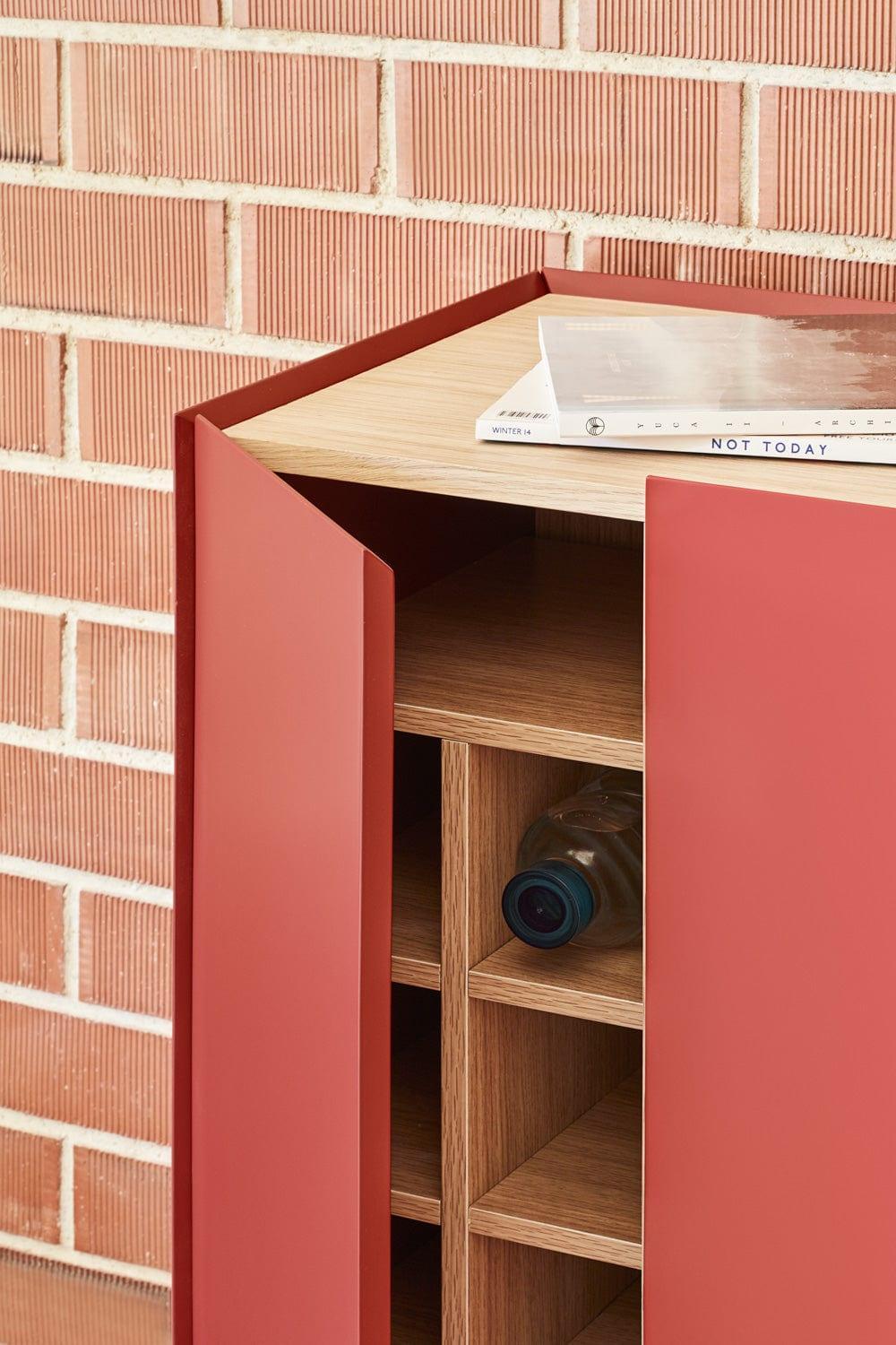 Komoda wysoka ARISTA czerwony Teulat Eye on Design