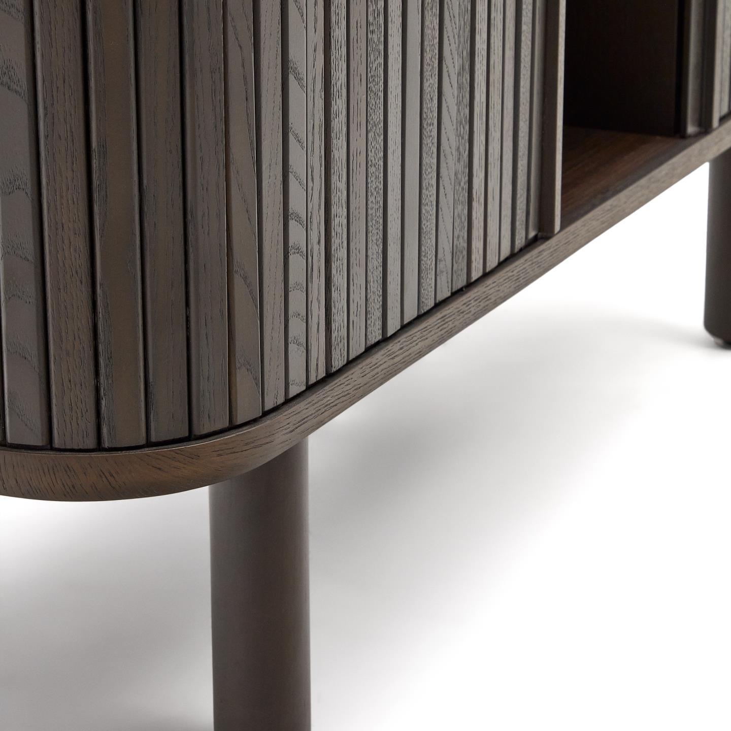 Komoda wysoka MAILEN ciemnobrązowa okleina jesionowa La Forma Eye on Design