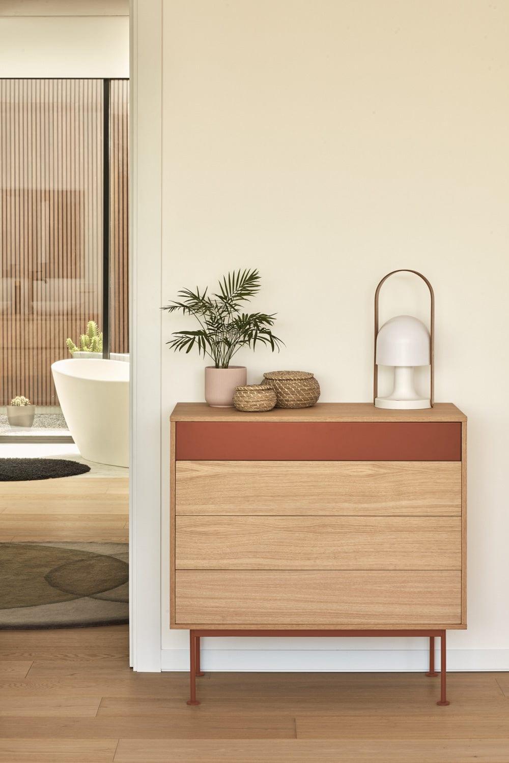 Komoda wysoka YOKO czerwony Teulat Eye on Design