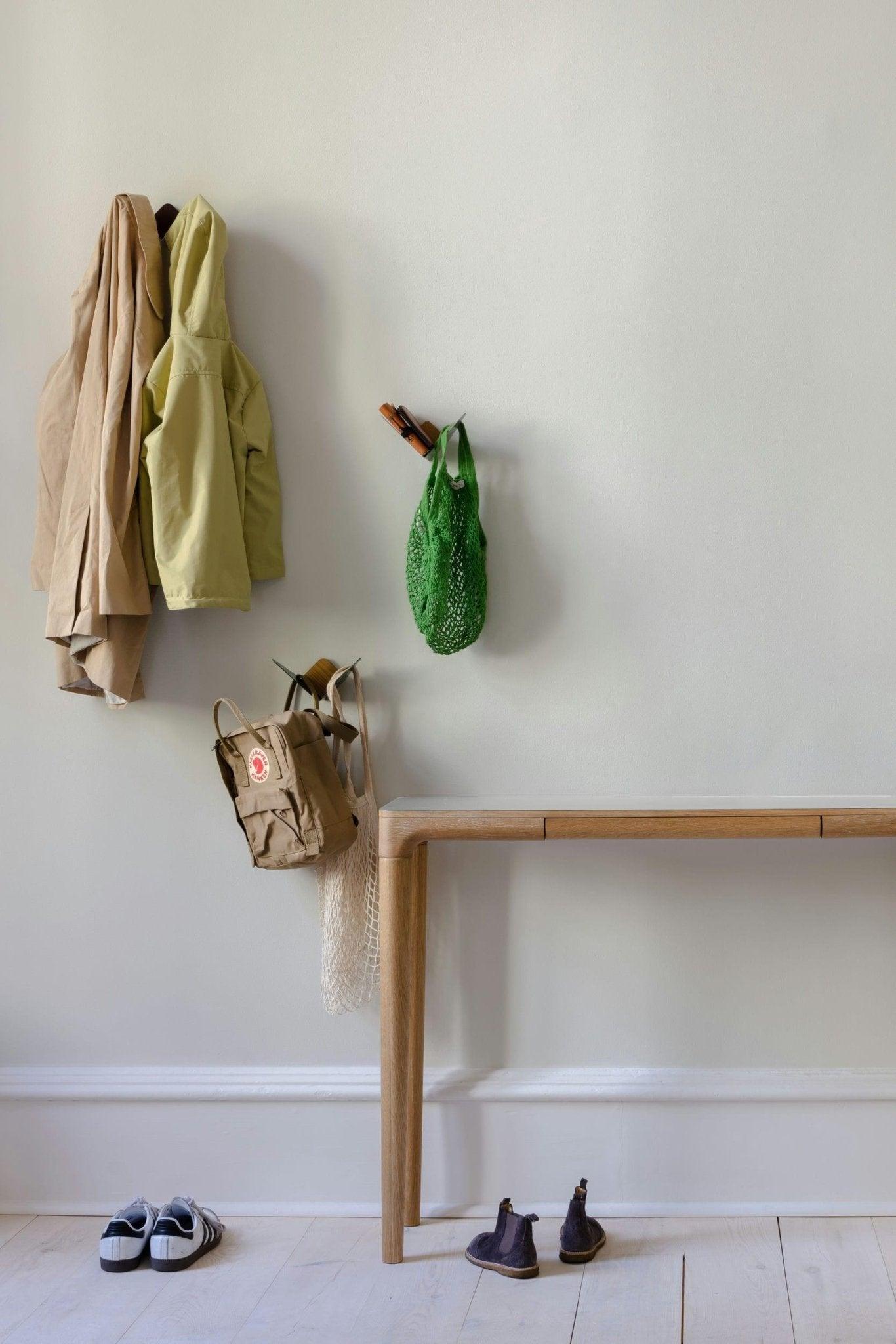 Konsola HEART'N'SOUL dębowy z szarym blatem UMAGE Eye on Design