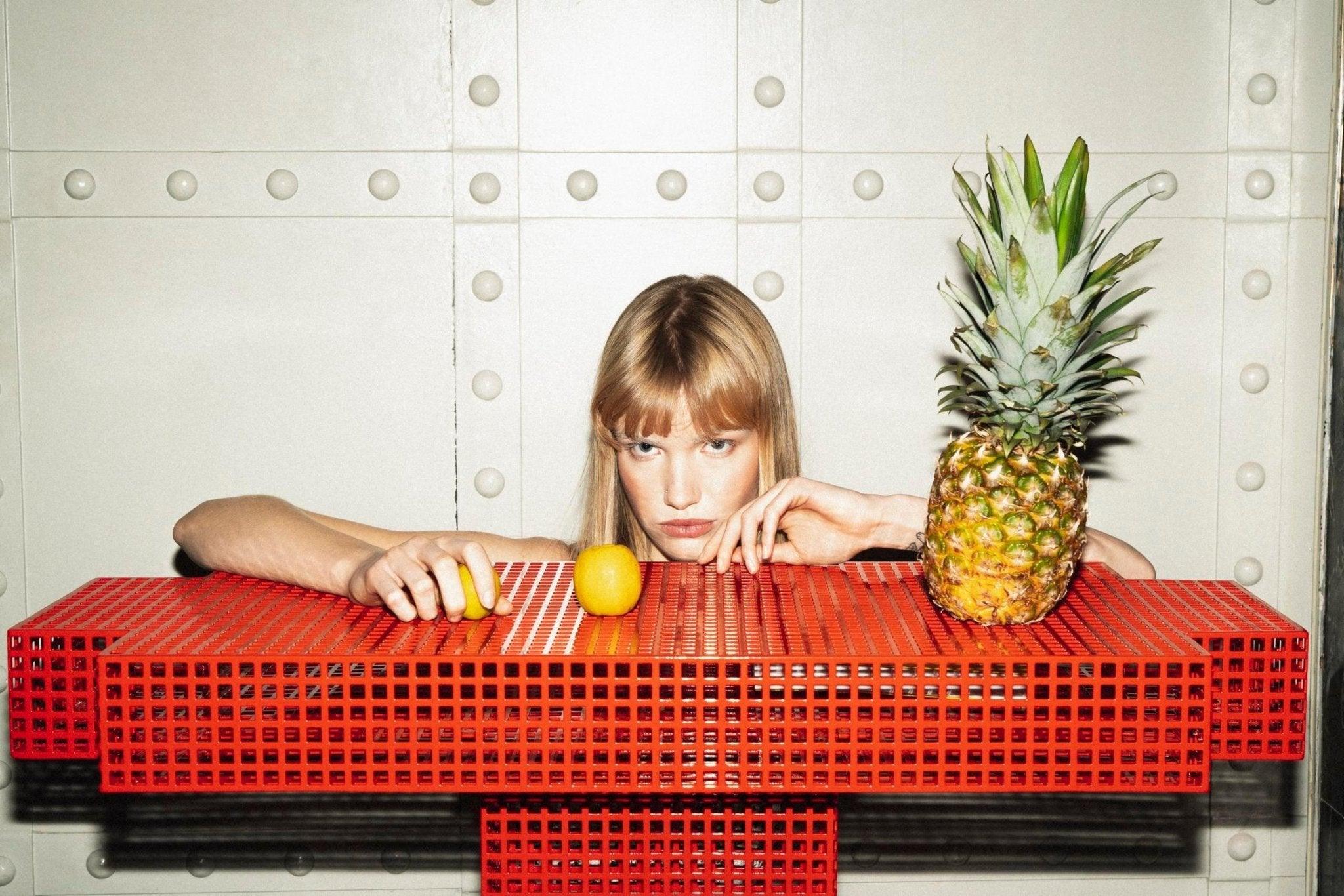 Konsola METROPOLIS stalowy Mati Sipiora Eye on Design