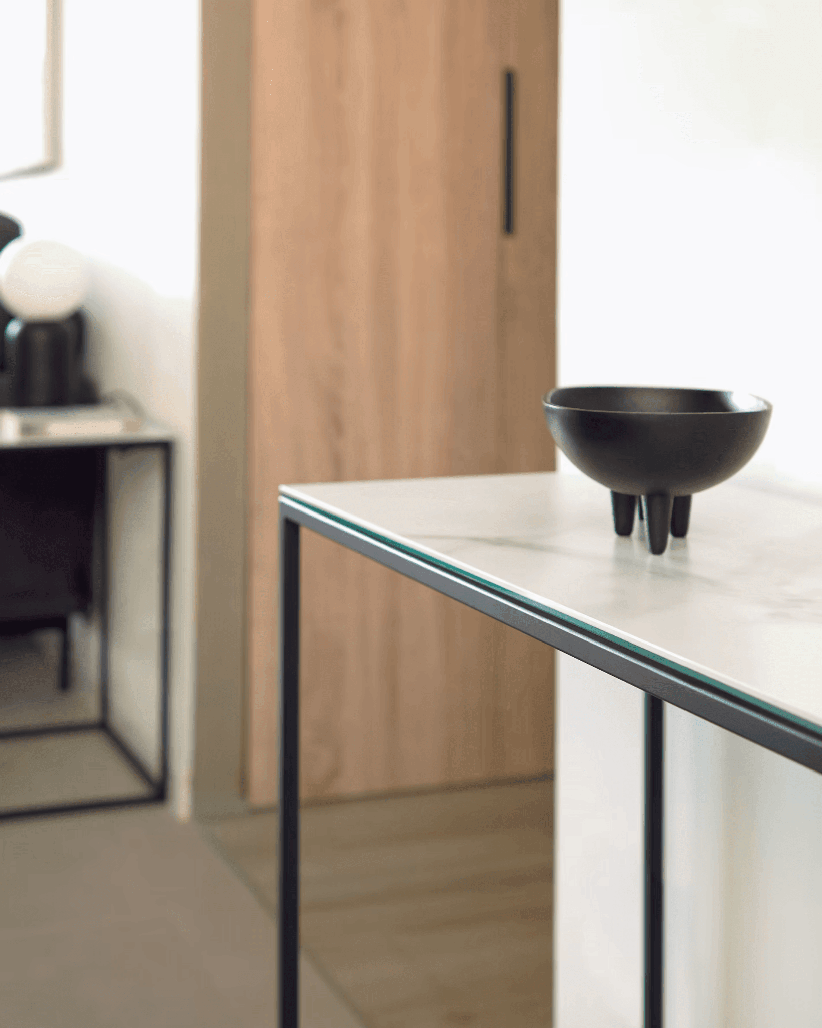 Konsola REWENA biała ceramika La Forma Eye on Design