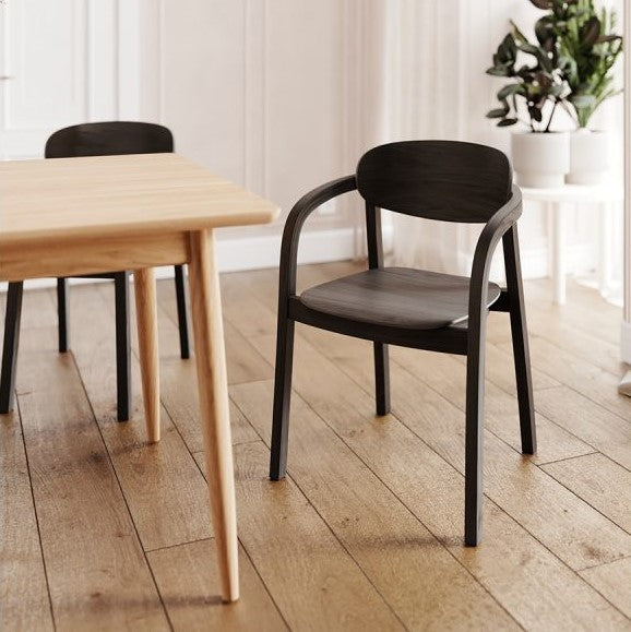 Stoel met armleuningen LINIA van beukenhout