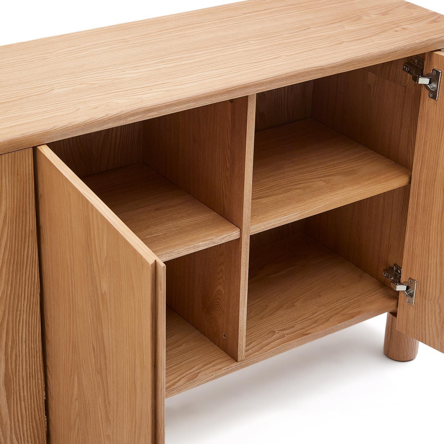 Kredens SALAYA sklejka jesionowa La Forma Eye on Design