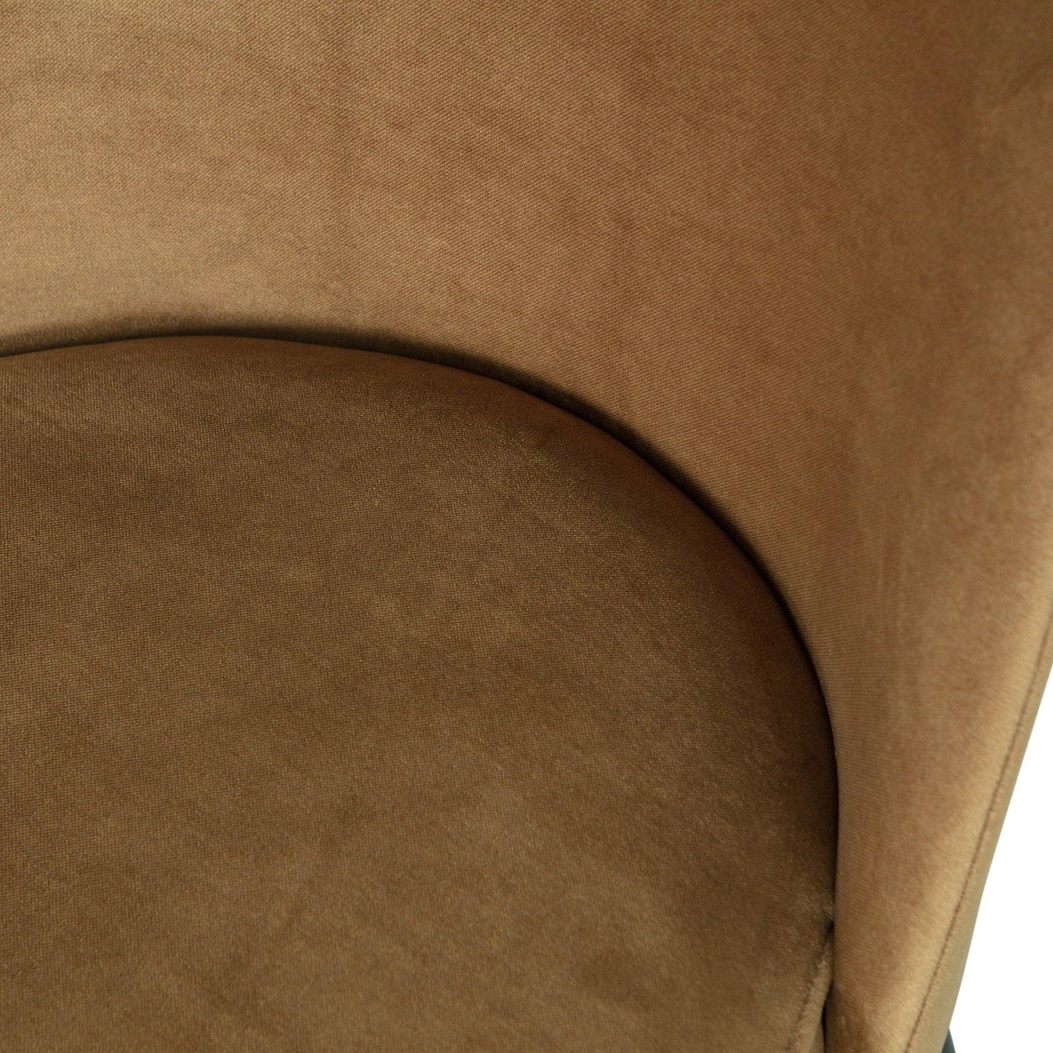 Krzesło aksamitne VOGUE miodowy Be Pure Eye on Design