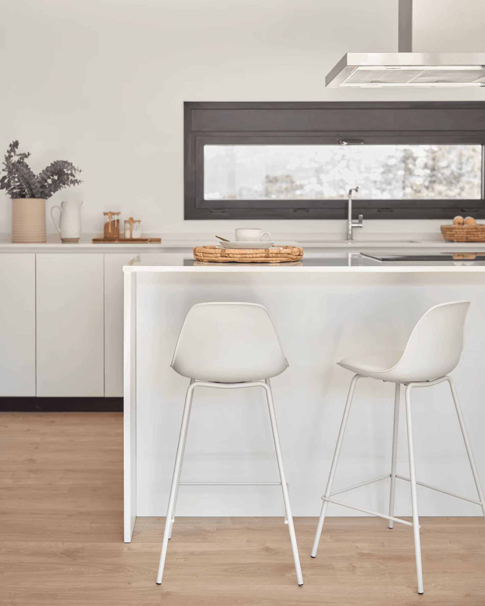 Krzesło barowe BRIGHTER biały La Forma Eye on Design