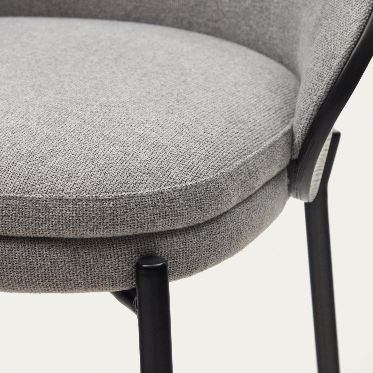 Krzesło barowe EAMY jasnoszary z czarnym wykończeniem La Forma Eye on Design