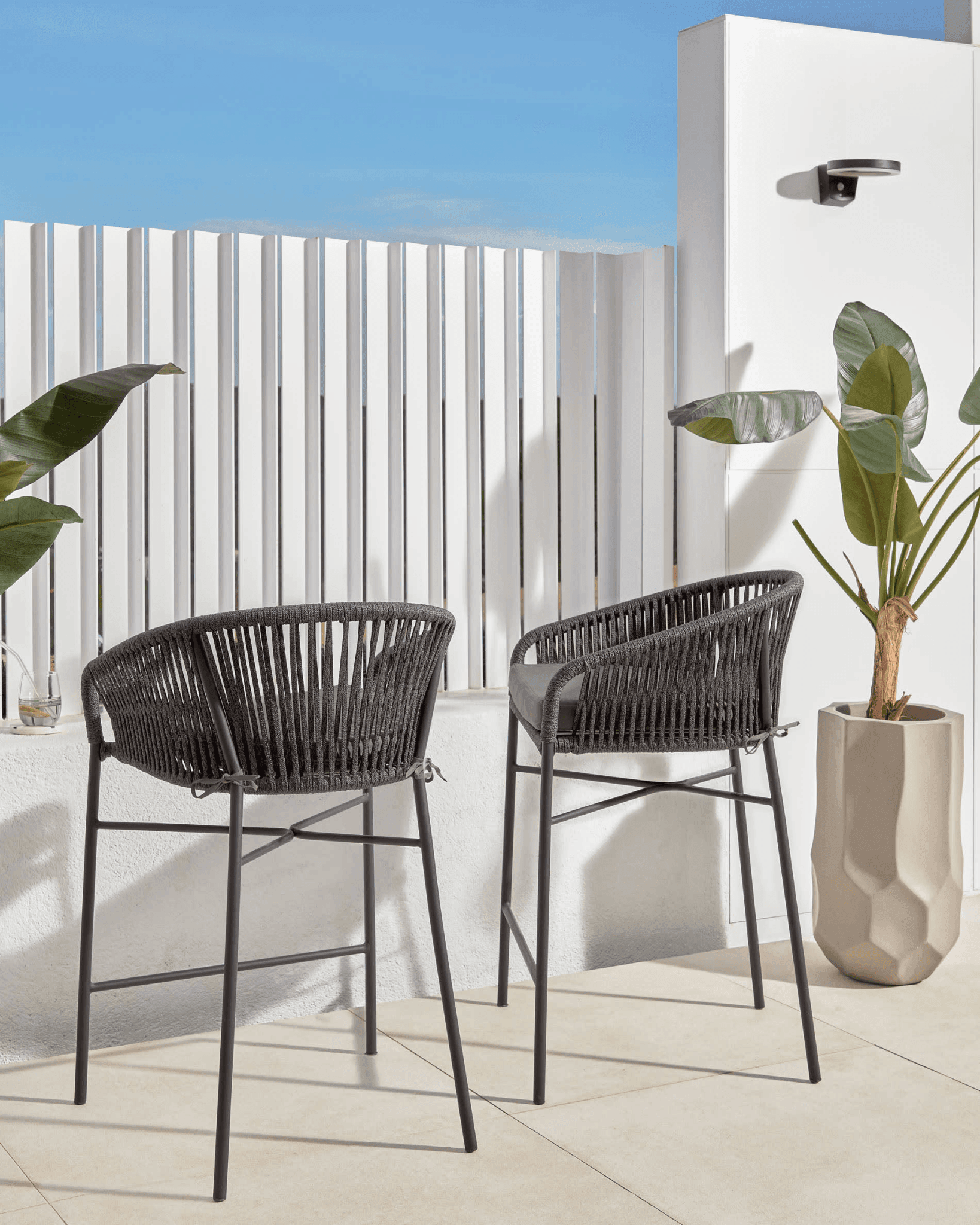 Krzesło barowe ogrodowe YANET czarny La Forma Eye on Design