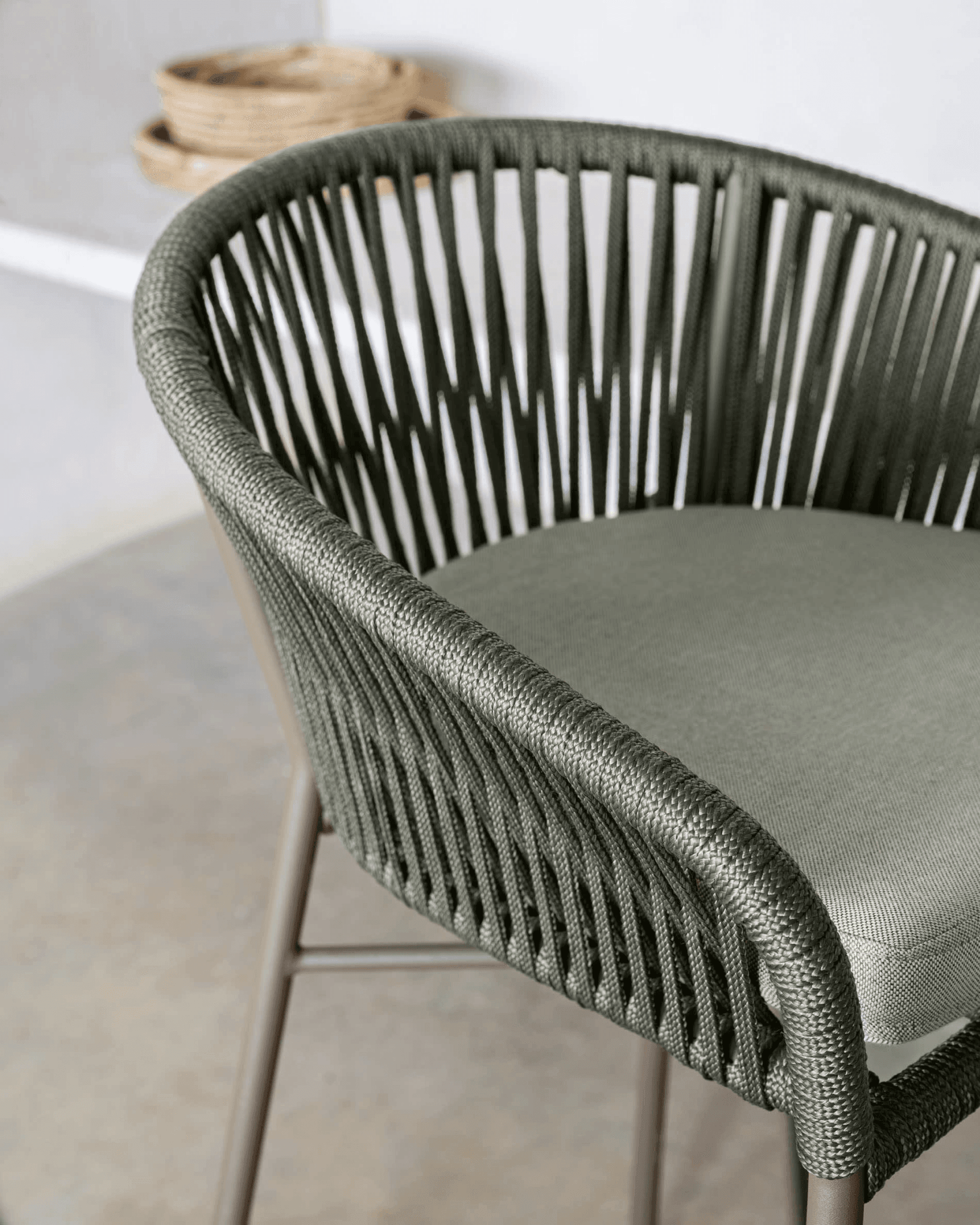 Krzesło barowe ogrodowe YANET zielony La Forma Eye on Design