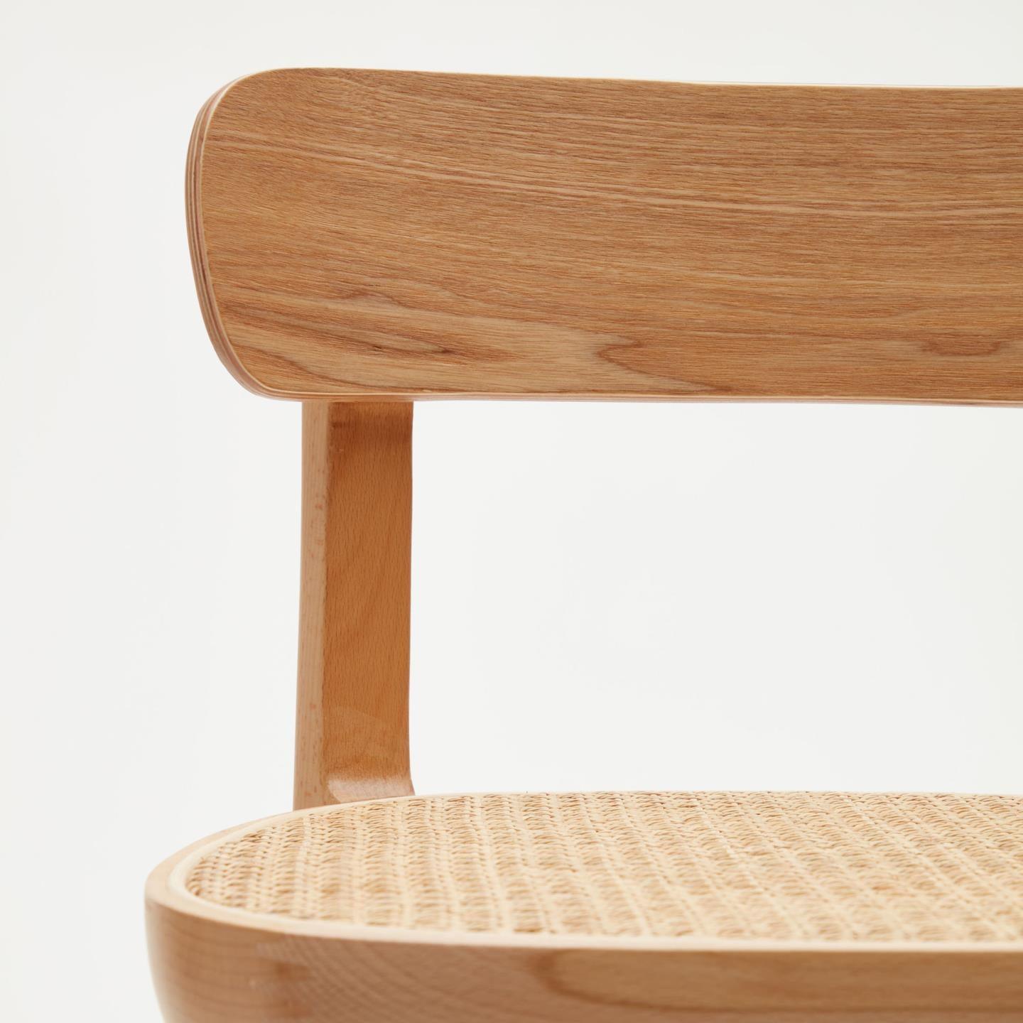 Krzesło barowe ROMANE drewno bukowe La Forma Eye on Design