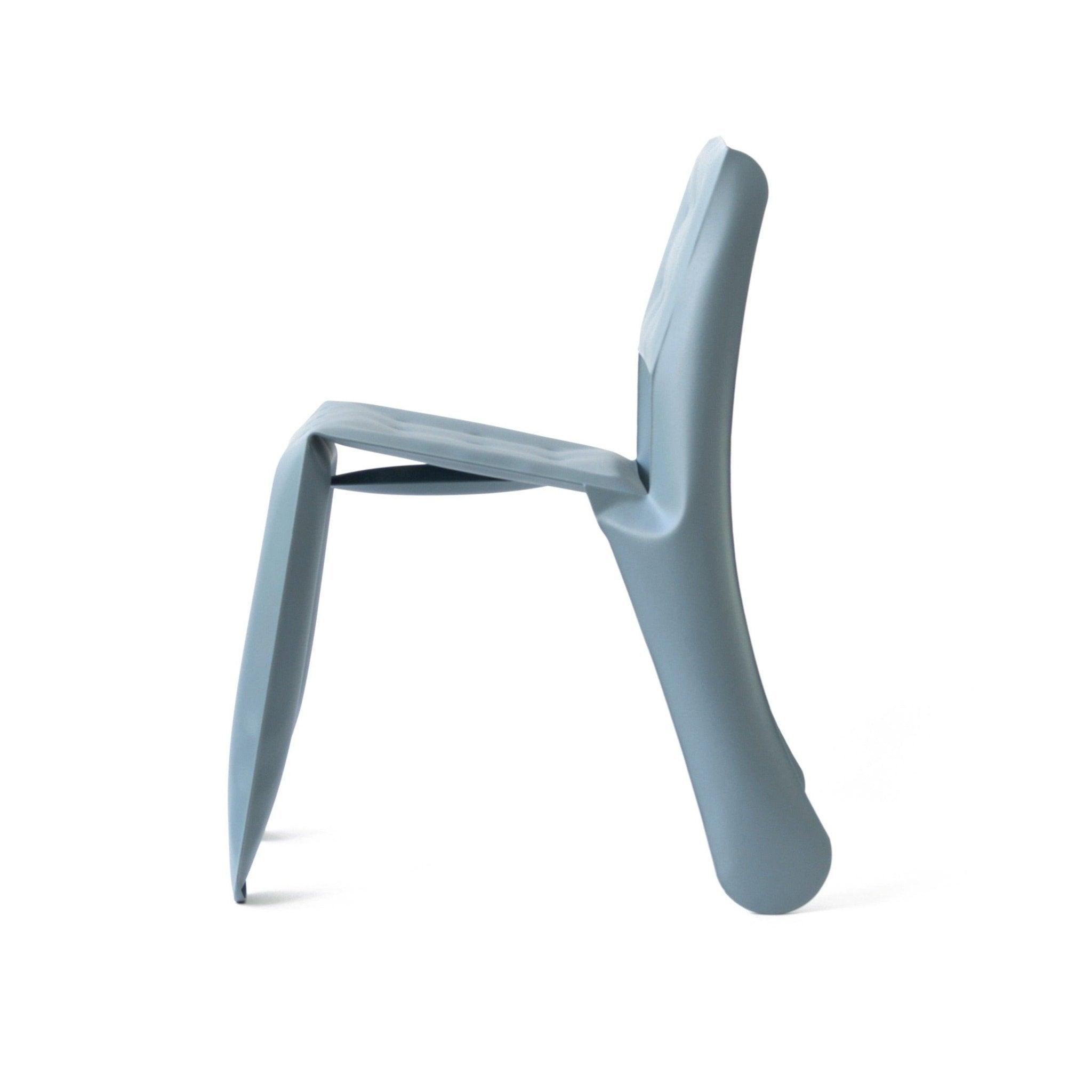 Krzesło CHIPPENSTEEL 0.5 niebieski szary mat Zieta Studio Eye on Design