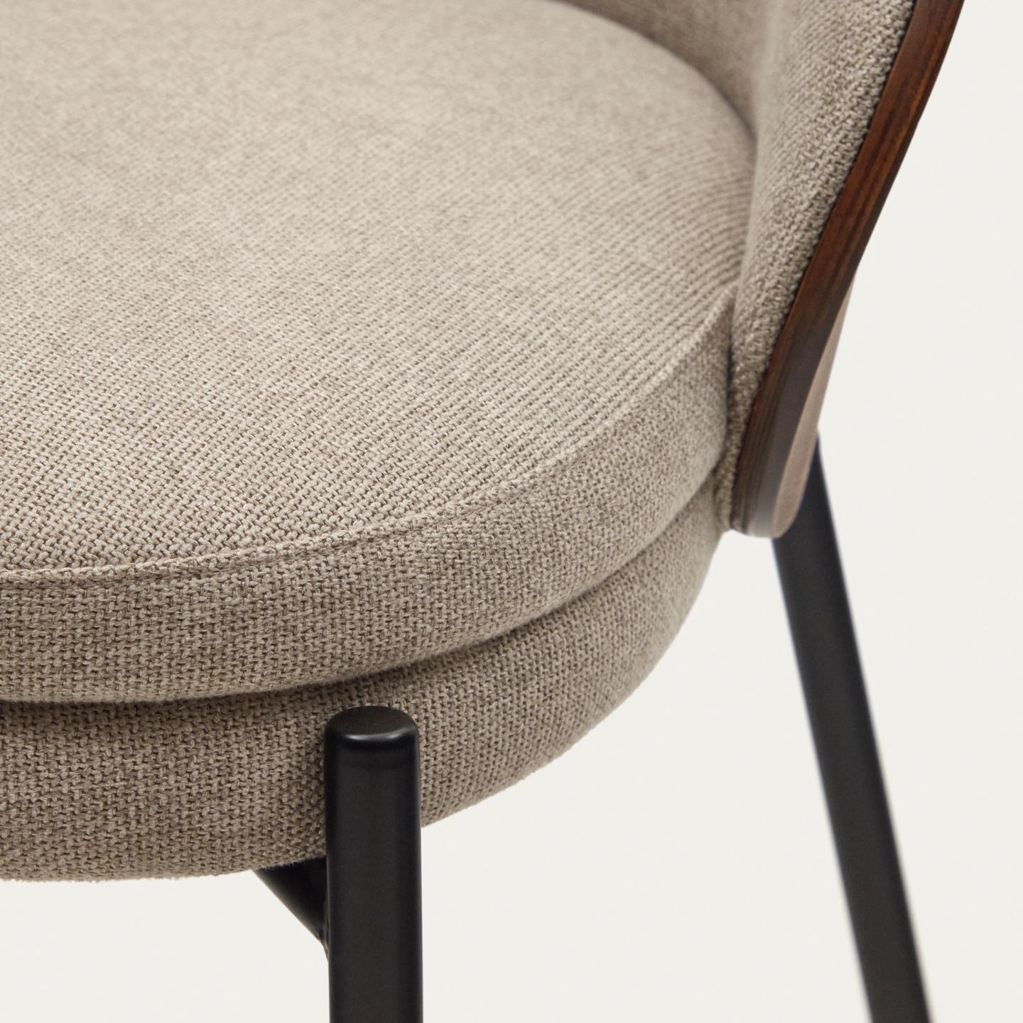 Krzesło EAMY jasnobrązowy z wykończeniem wenge La Forma Eye on Design