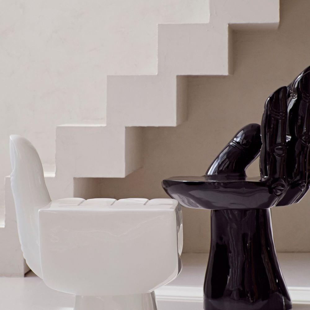 Krzesło FIST biały Pols Potten Eye on Design