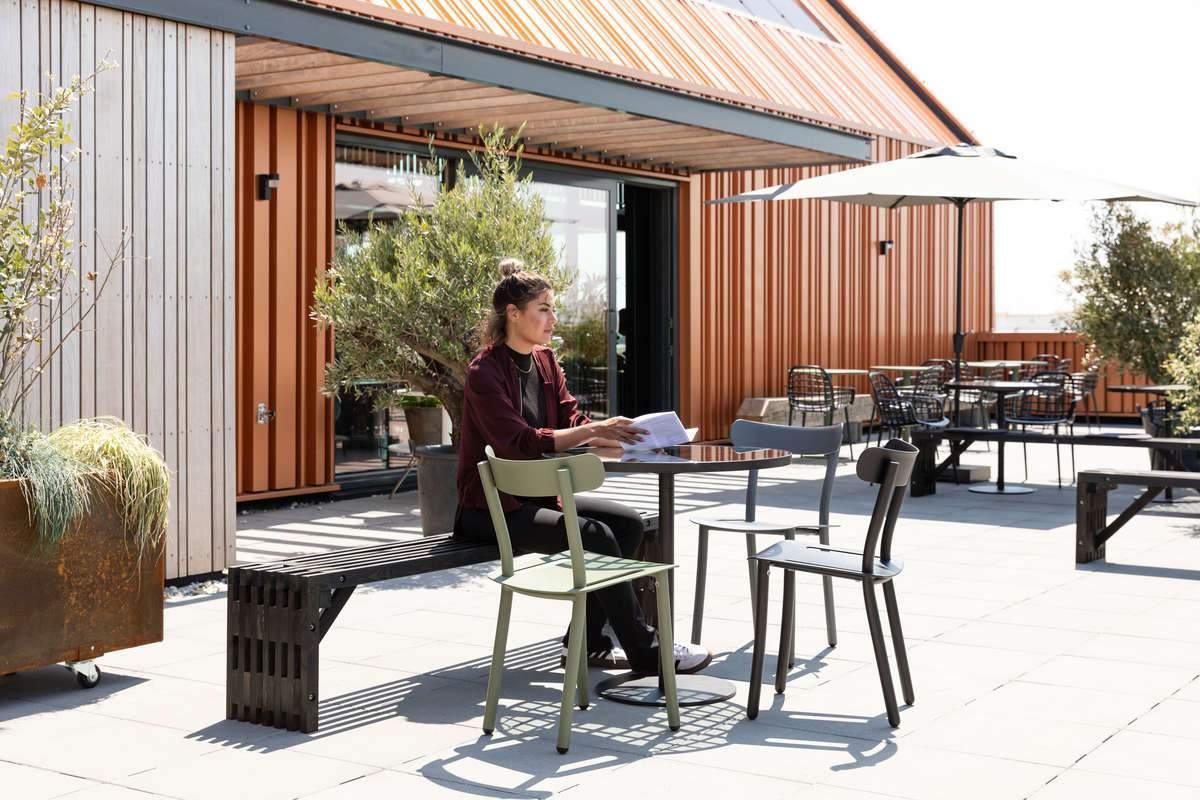 Krzesło FRIDAY czarny Zuiver Eye on Design