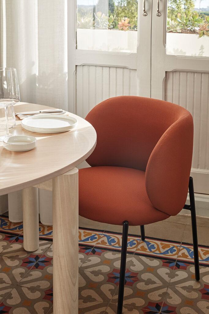 Krzesło MOGI czerwony Teulat Eye on Design