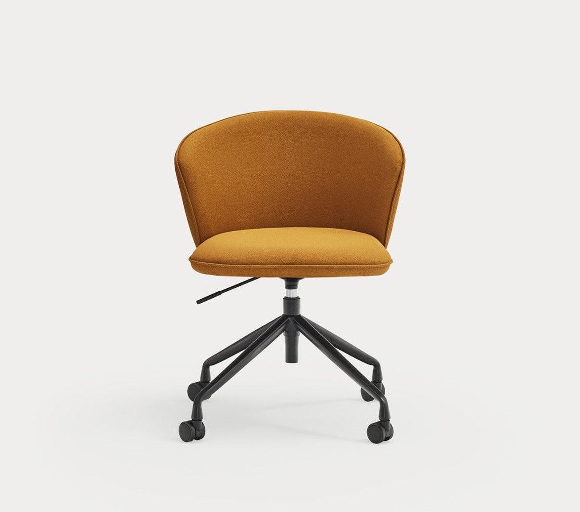 Krzesło na kółkach ADD musztardowy Teulat Eye on Design
