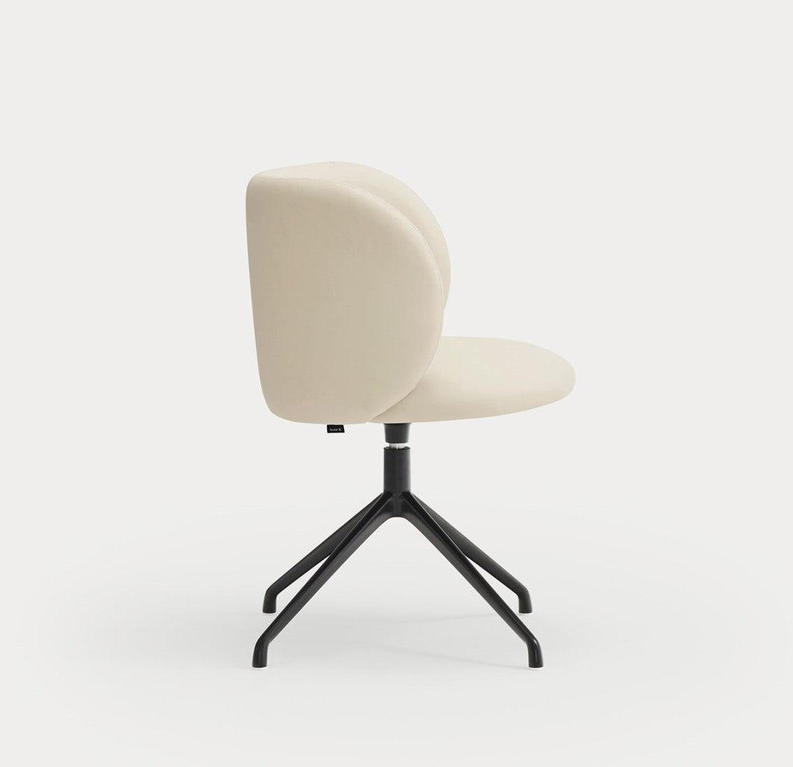 Krzesło obrotowe MOGI beżowa ekoskóra z czarną podstawą Teulat Eye on Design