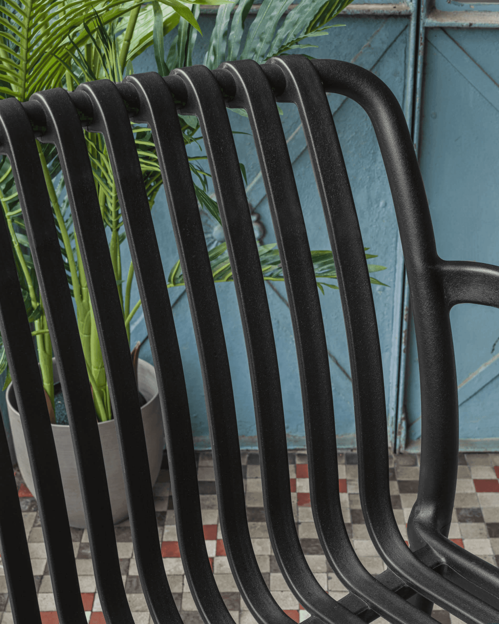 Krzesło ogrodowe ISABELLINI czarny La Forma Eye on Design