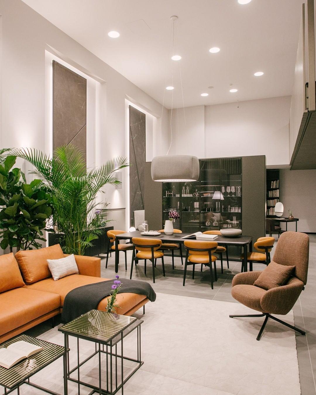 Krzesło OLEANDRO ciemnobeżowa ekoskóra z metalową podstawą Calligaris Eye on Design