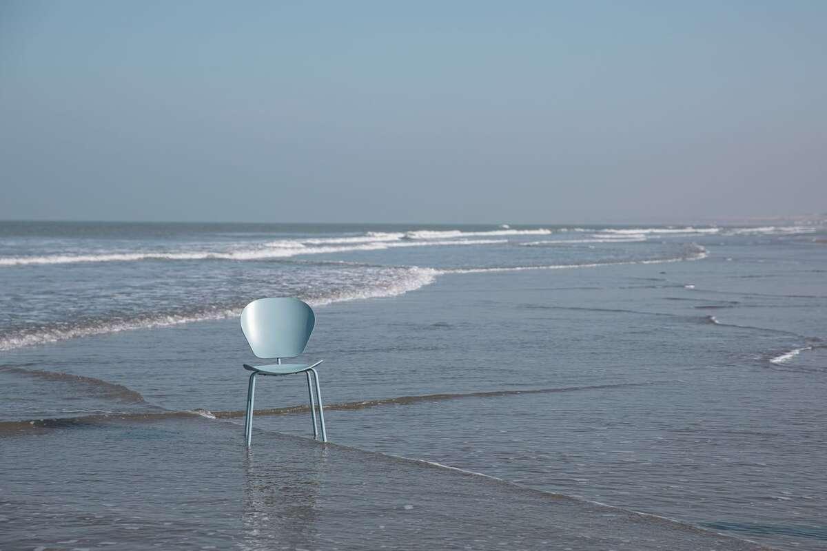Krzesło THE OCEAN niebieski Zuiver Eye on Design