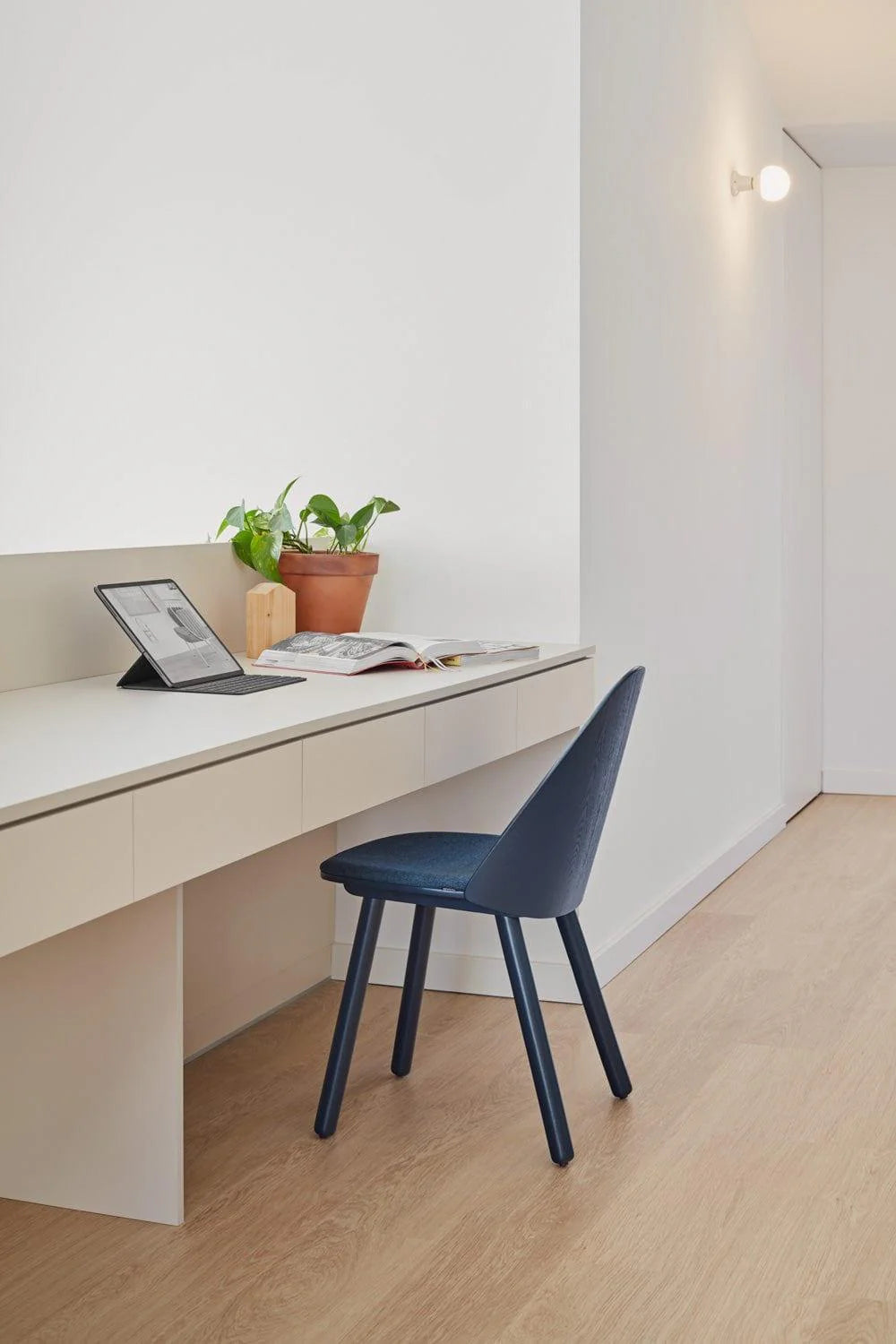 Stoel UMA roestbruin