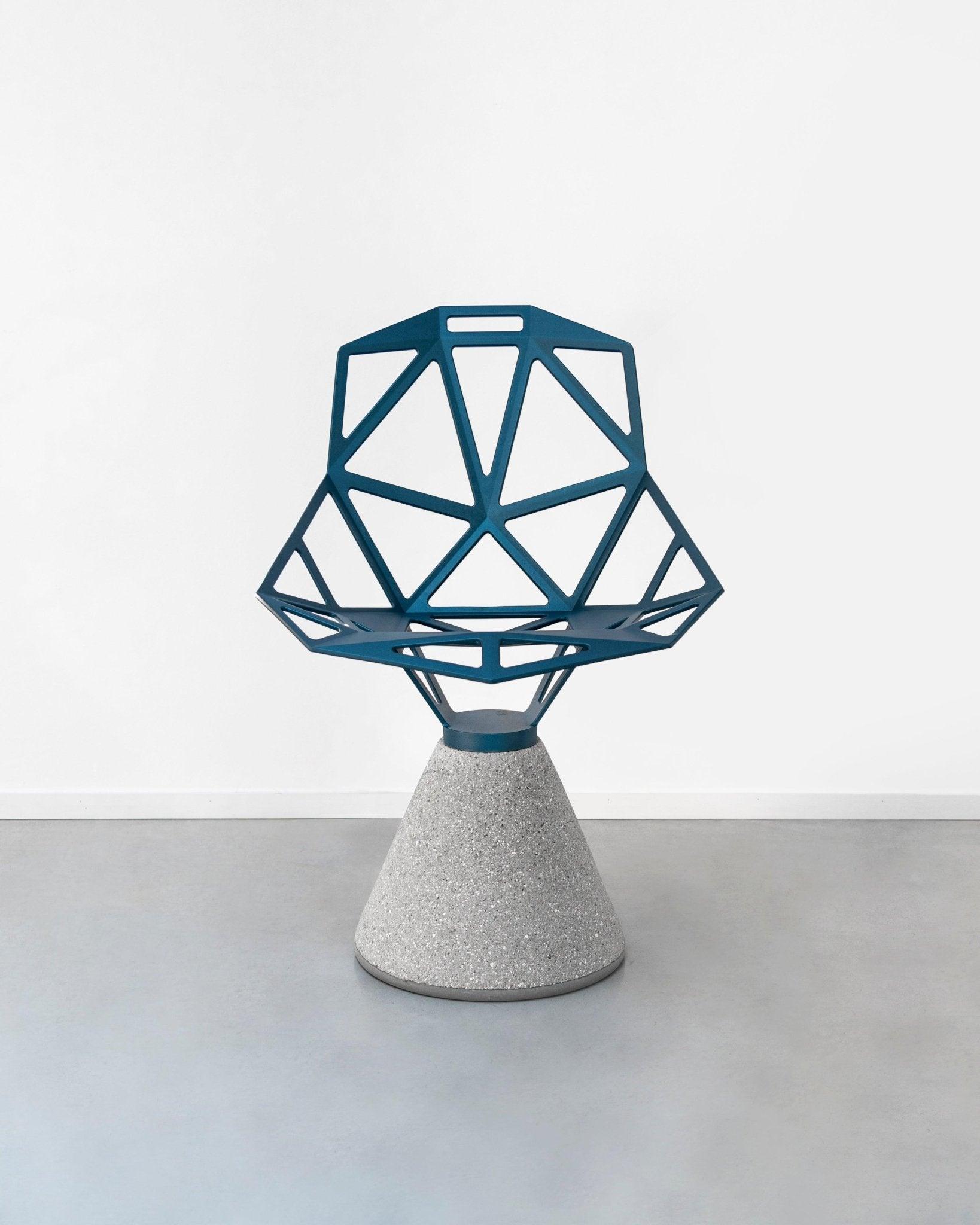 Krzesło z betonową podstawą CHAIR_ONE niebieski Magis Eye on Design