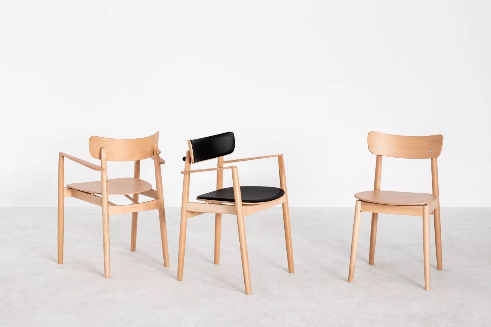 Krzesło z podłokietnikami NOPP B-1803 lite drewno bukowe Fameg Eye on Design