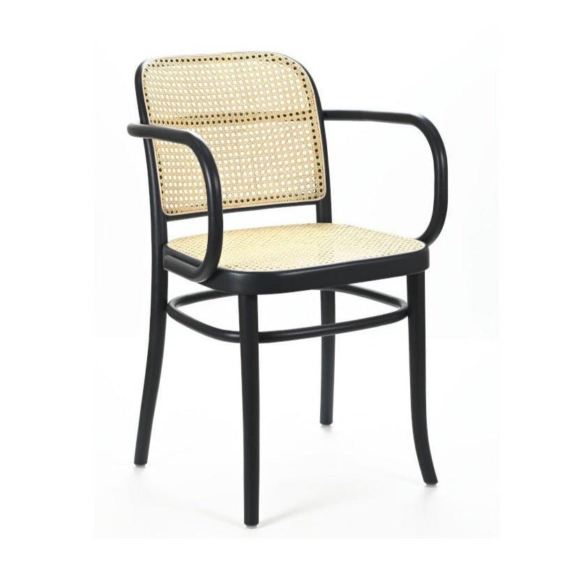 Krzesło z podłokietnikami tapicerowane B-811 drewno bukowe Fameg Eye on Design