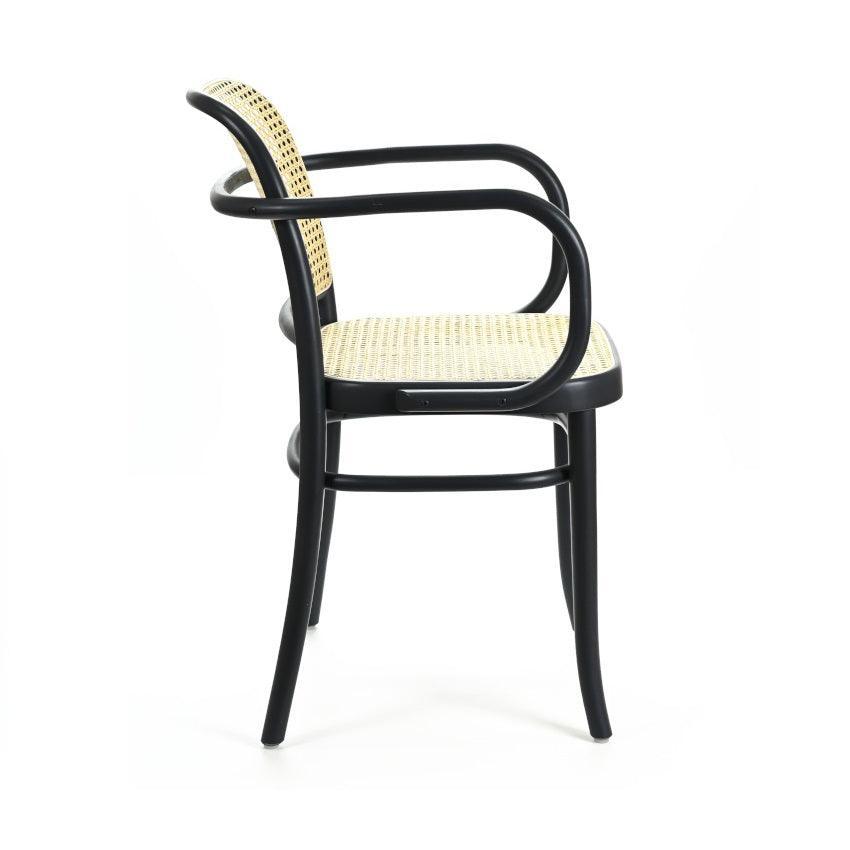 Krzesło z podłokietnikami tapicerowane B-811 drewno bukowe Fameg Eye on Design