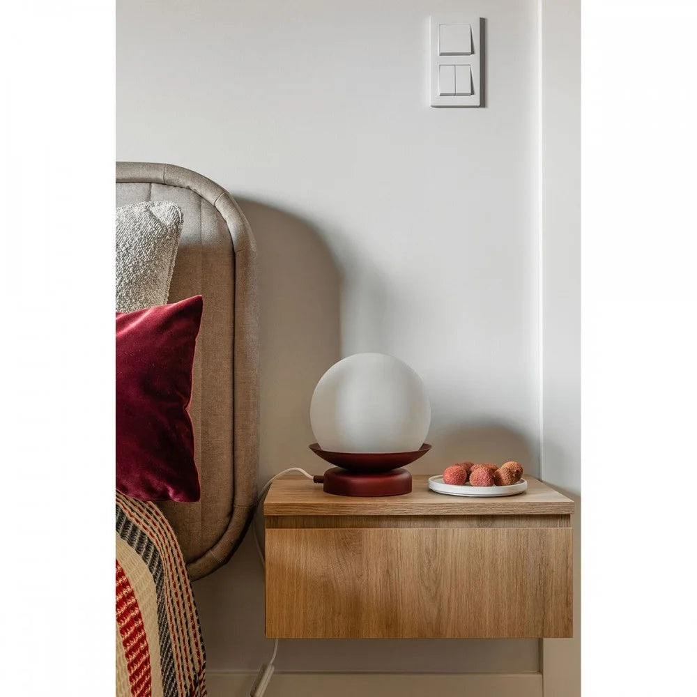 KUUL burgundy table lamp