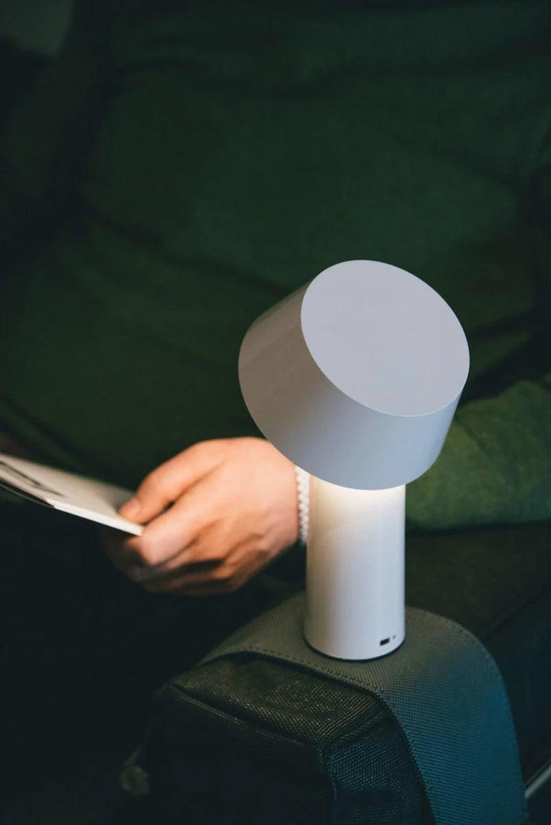 Lampa akumulatorowa BICOCA kremowy Marset Eye on Design