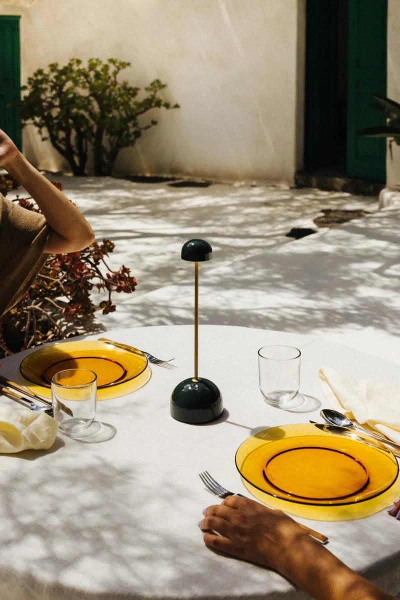 Lampa akumulatorowa SIPS zielony ze złotym Marset Eye on Design