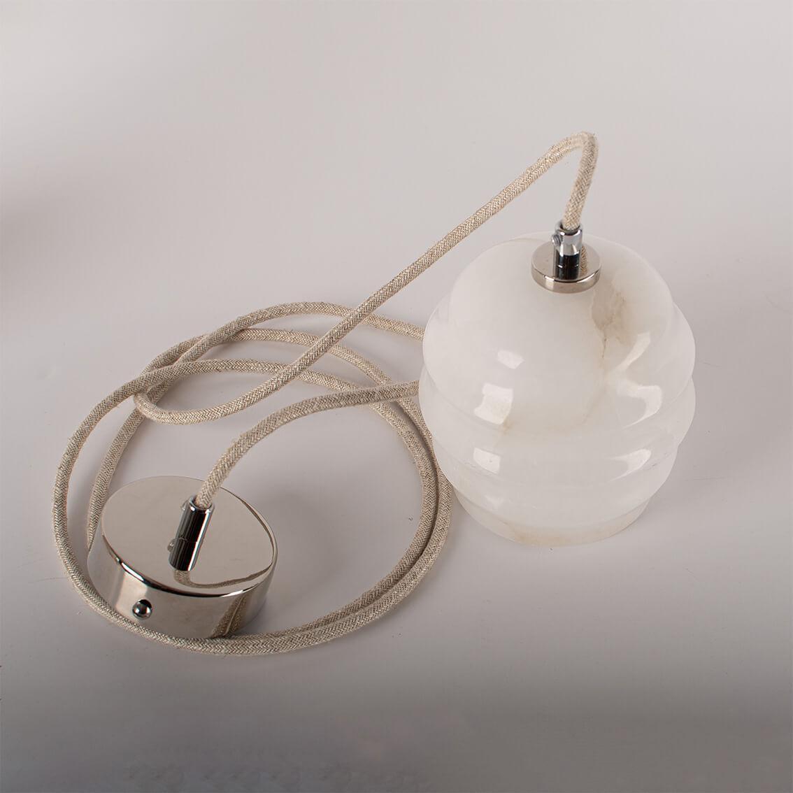 Lampa alabastrowa wisząca KALLIOPE nikiel Embassy Interiors Eye on Design