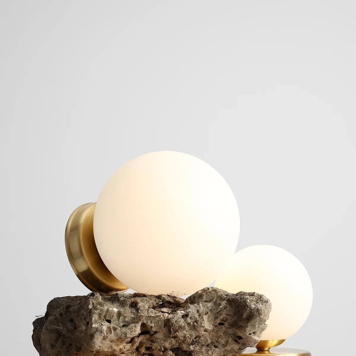 Lampa biurkowa BALL mosiężny Artera Eye on Design