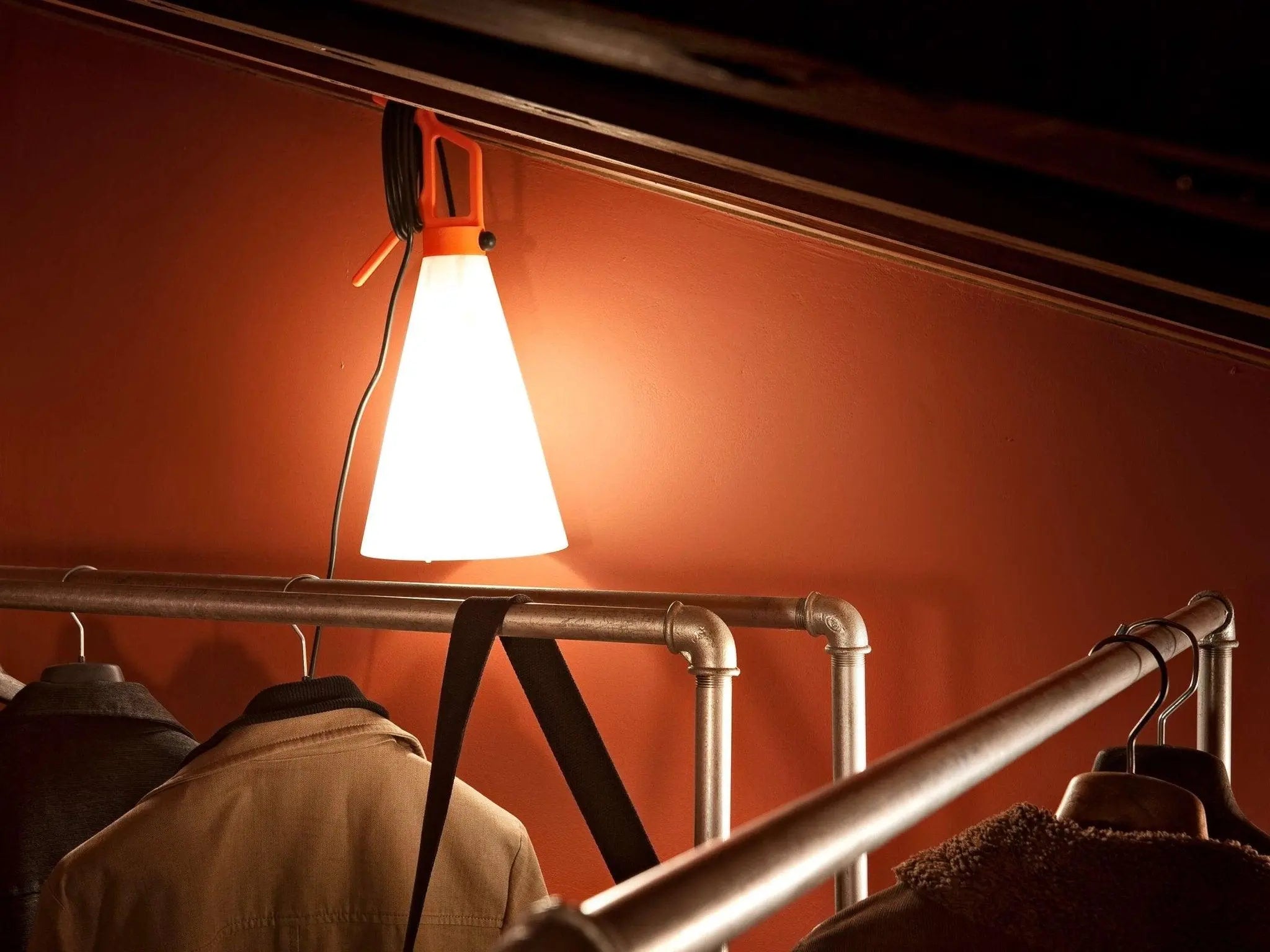 Lampa MAYDAY pomarańczowy – Flos