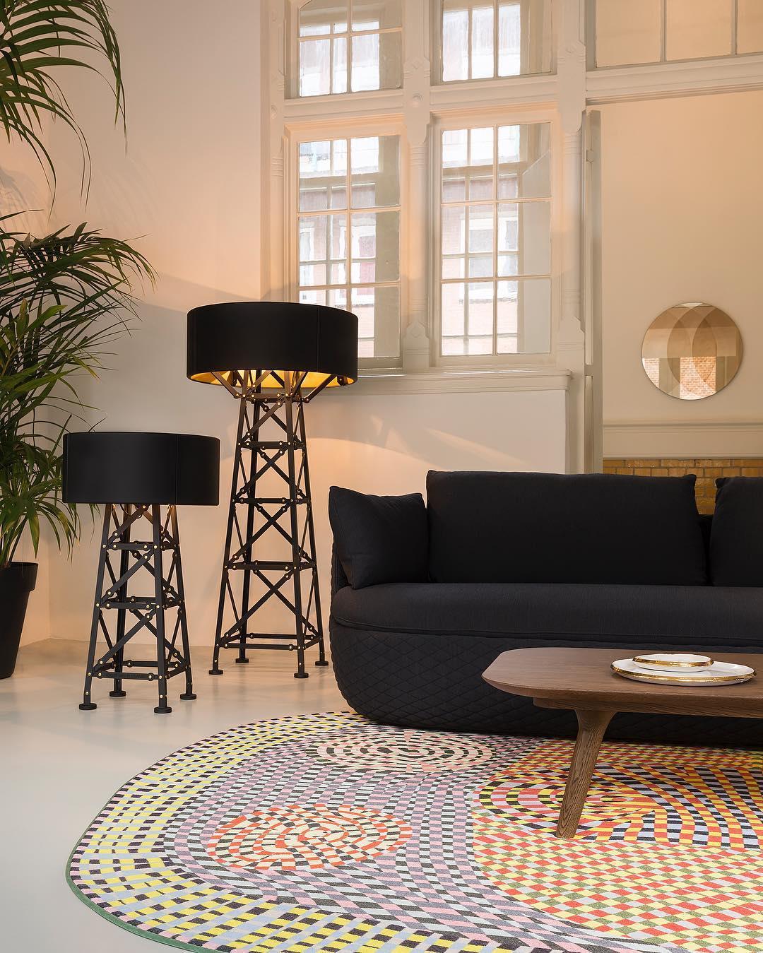Lampa stojąca CONSTRUCTION czarny – Moooi
