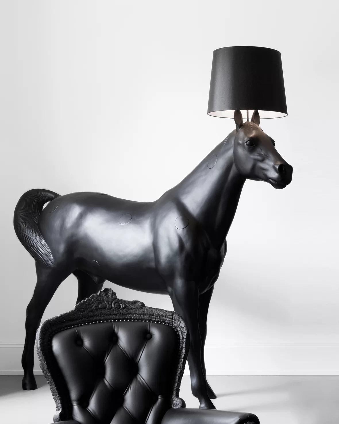 Lampa podłogowa HORSE czarny Moooi Eye on Design