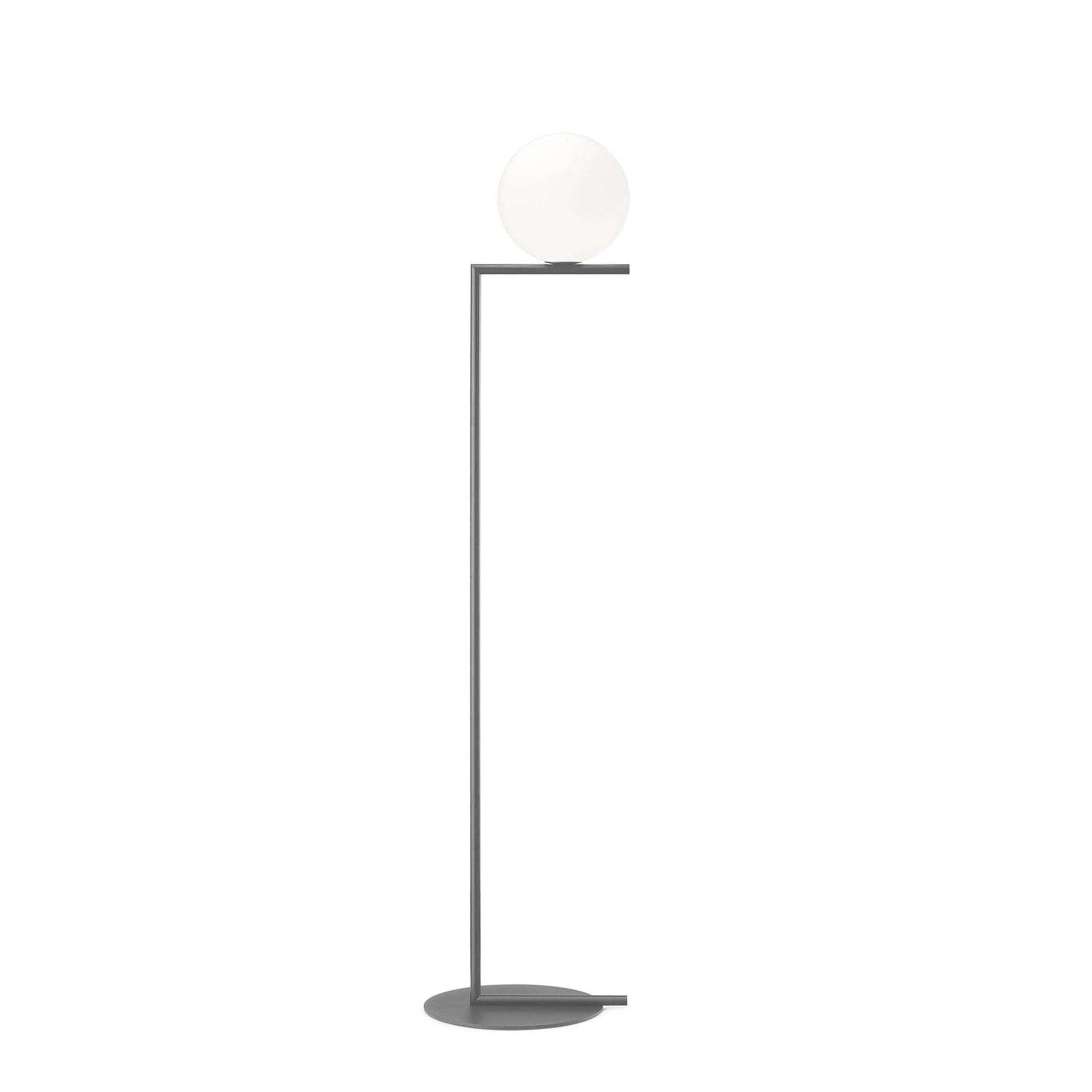 Lampa podłogowa IC LIGHTS czarny – styl minimalistyczny