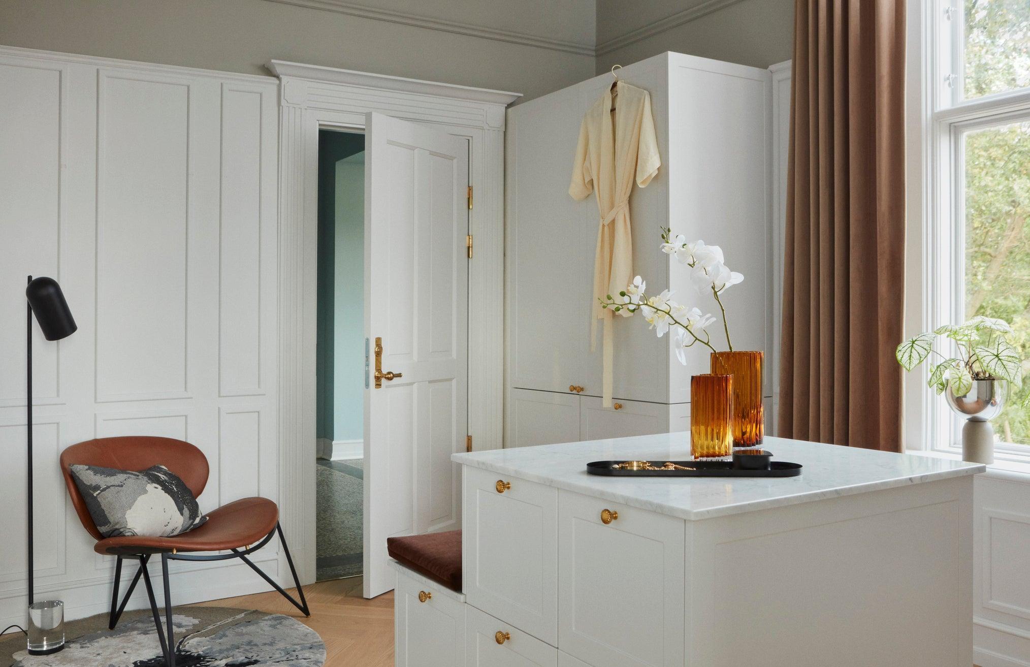 Lampa podłogowa LUCEO czarny AYTM Eye on Design