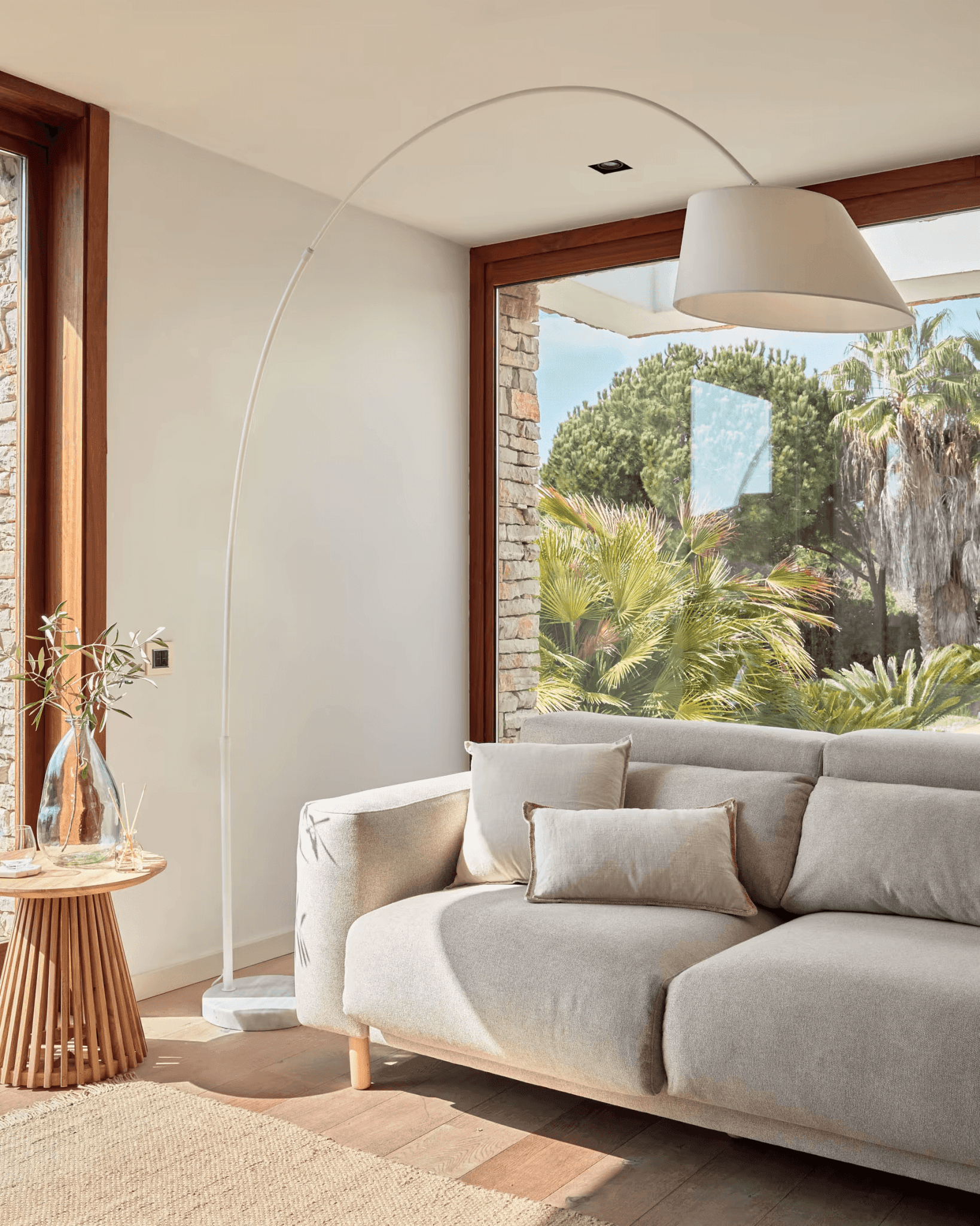 Lampa podłogowa MAY biały La Forma Eye on Design