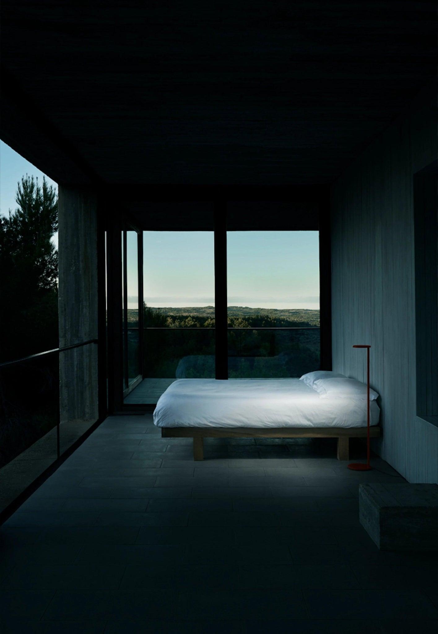 Lampa podłogowa OBLIQUE rdzawy matowy Flos Eye on Design