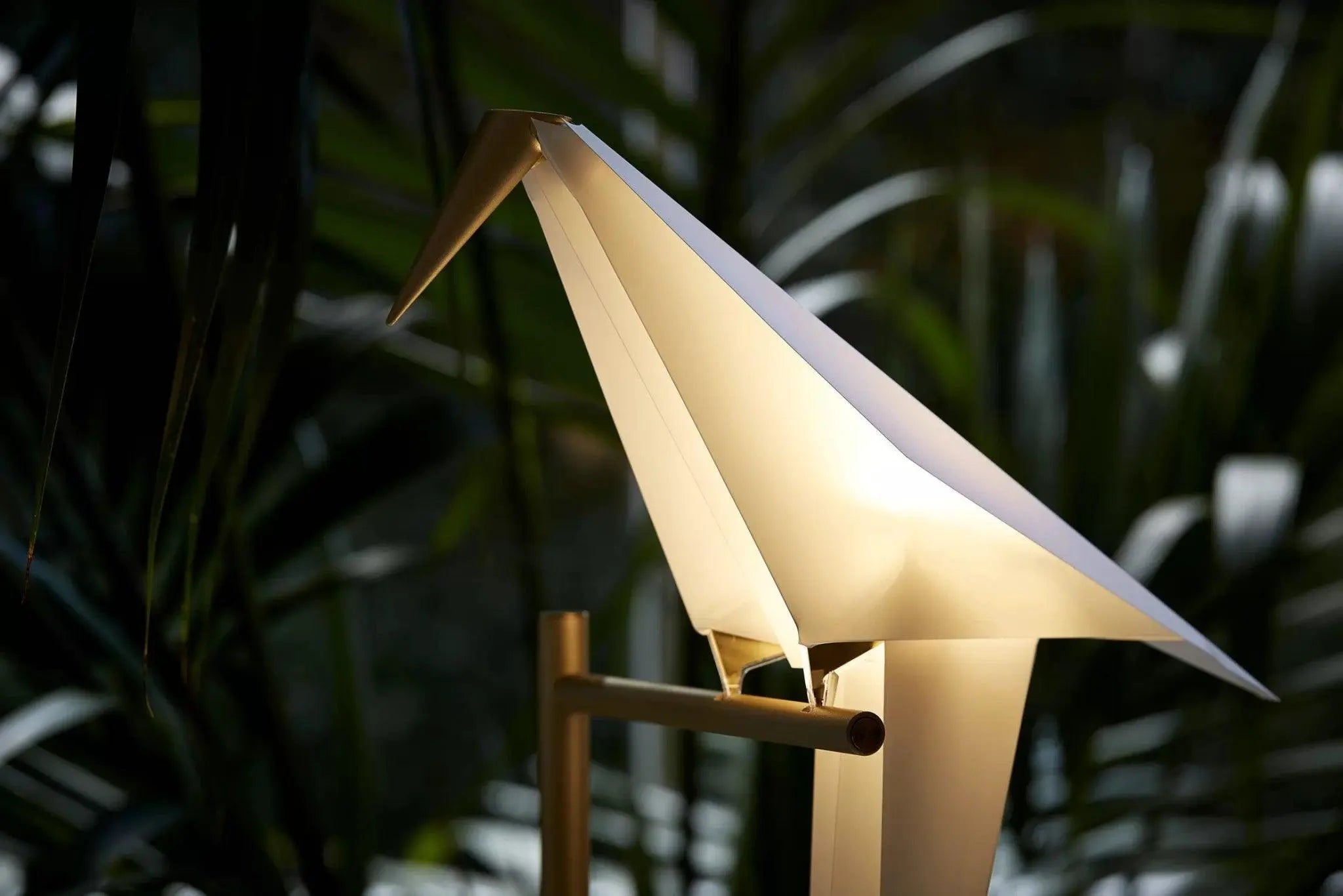 Lampa podłogowa PERCH biały ze złotym – metal, Moooi