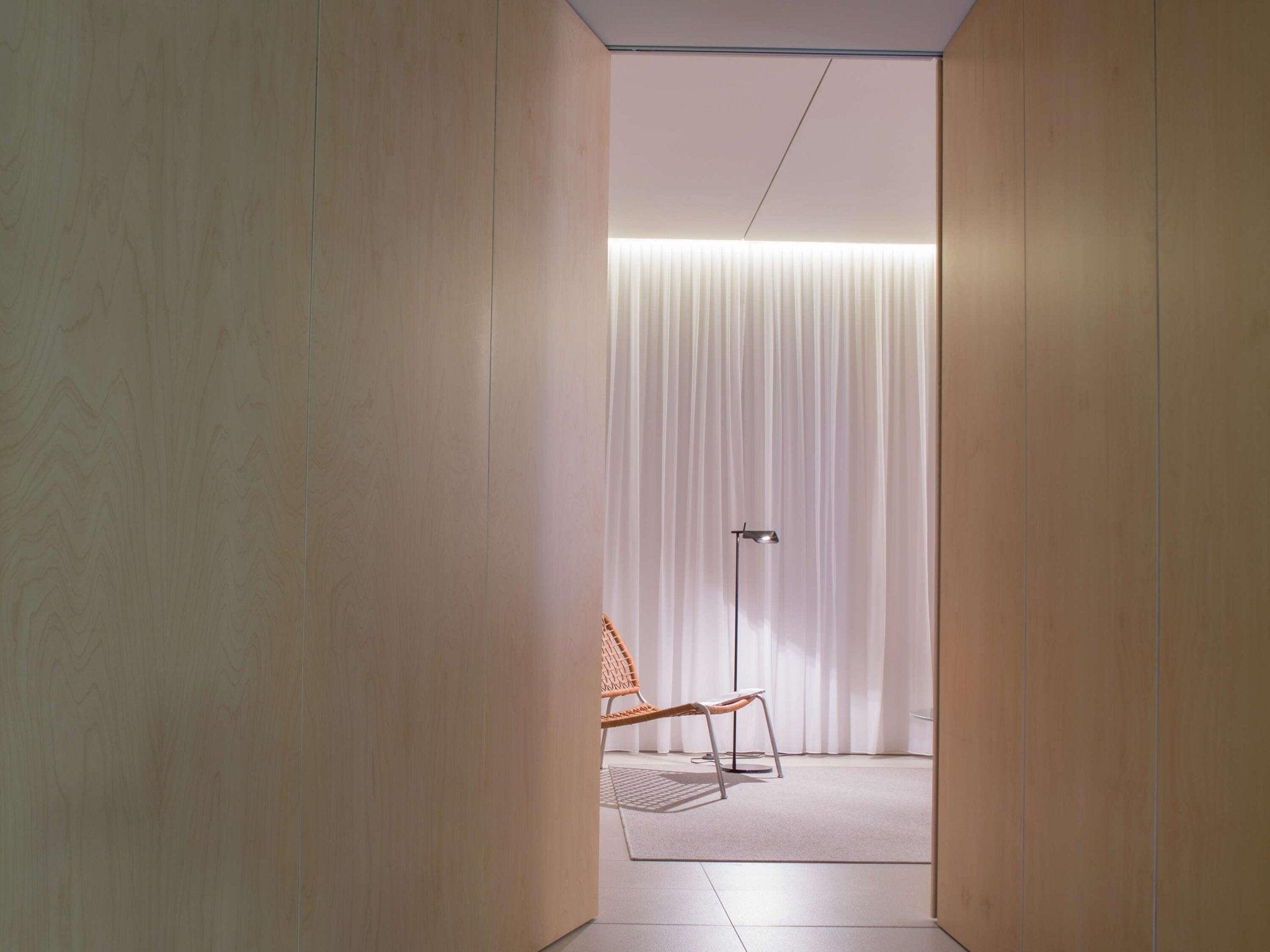 Lampa podłogowa TAB czarny Flos Eye on Design