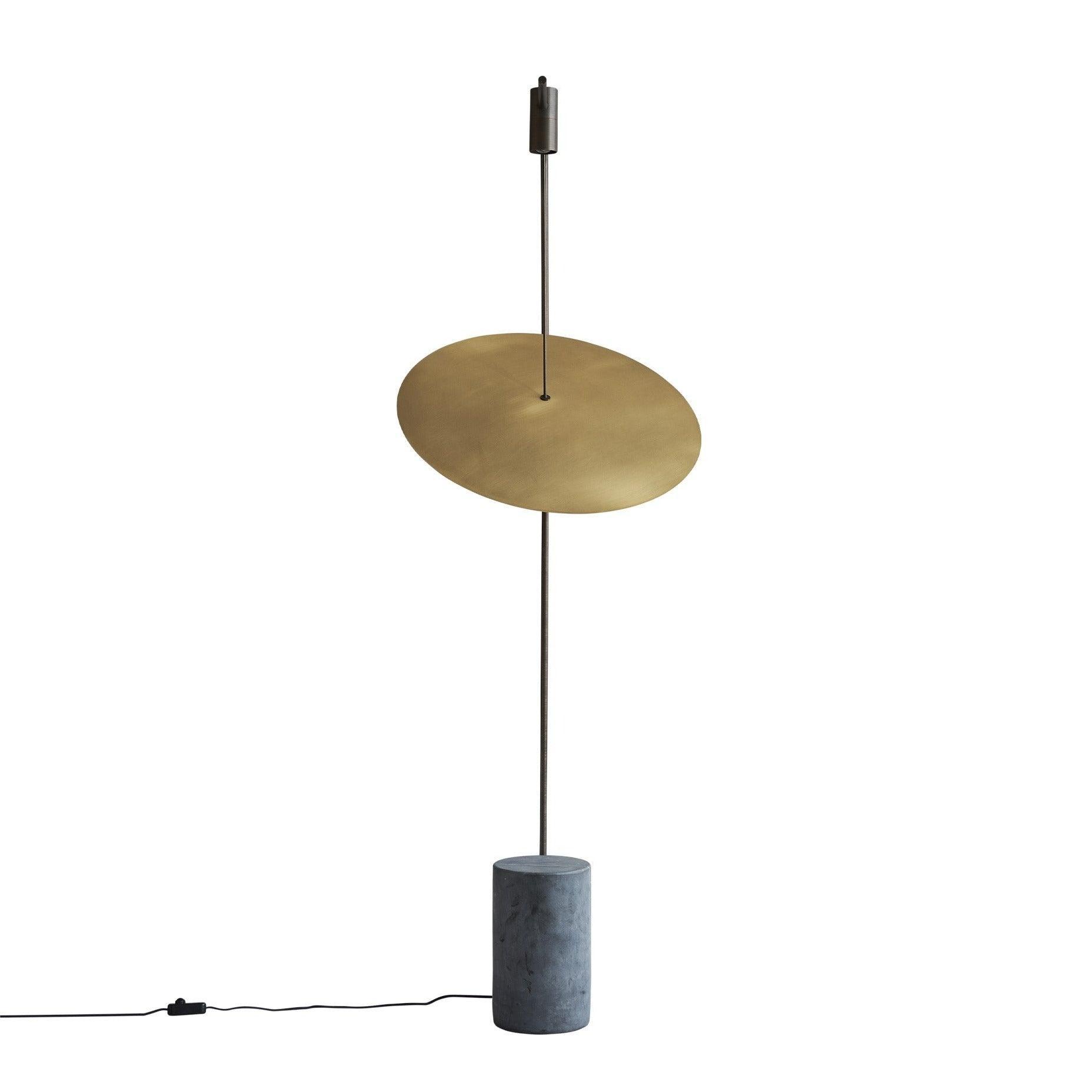 Lampa podłogowa THE MOON mosiądz 101 Copenhagen Eye on Design