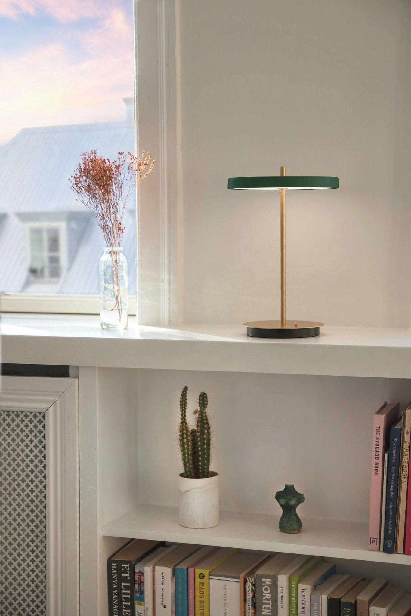 Lampa przenośna ASTERIA MOVE butelkowy zielony UMAGE Eye on Design